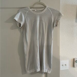 lulu lemon short sleeve swiftly